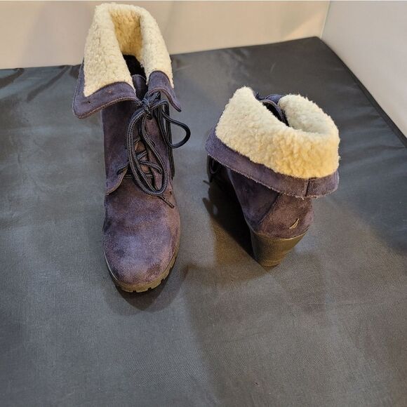 NAUTICA SUEDE WEDGE FAUX FUR INSOLE WOMENS LACE UP BOOTIE - Picture 9 of 15